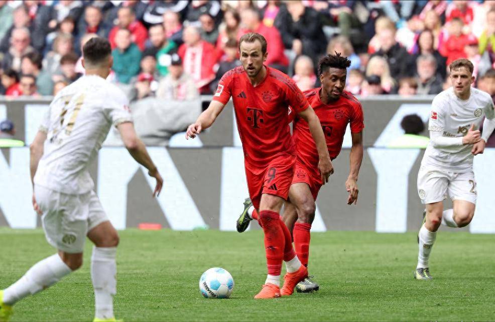 开云官方版网站登录入口-拜仁后卫神勇救险，助球队成功保级，发展进入成功.-开云官方版网站登录入口